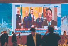 До обещанного Ближнему Востоку «золотого века» еще далеко