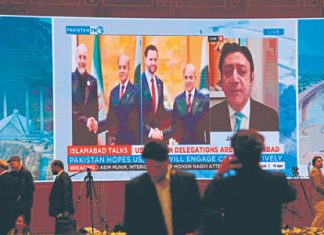 До обещанного Ближнему Востоку «золотого века» еще далеко