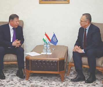 Душанбе удачно балансирует между Пекином и Москвой