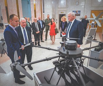 Киев ставит на поток сборку дронов за рубежом