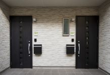 Металлические двери: надёжный барьер вашего дома