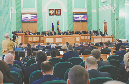 Парламенты регионов начинают выбиваться из системы