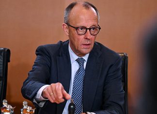 Почему немцев призывают больше работать