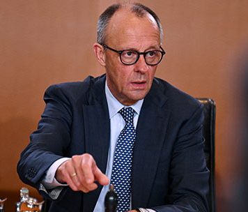 Почему немцев призывают больше работать