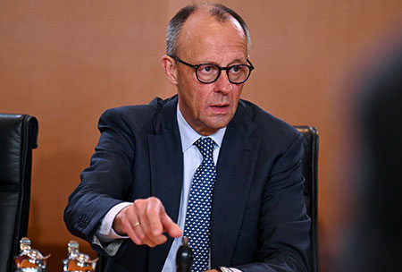 Почему немцев призывают больше работать