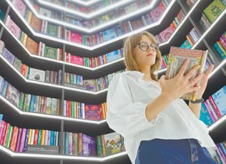 Радио панельных домов. О возвращении бумажных книг, видео- и аудиоплееров