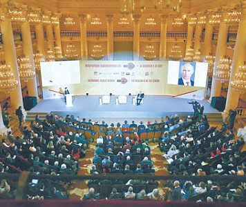 «Справедливая Россия» создает свой Совинтерн