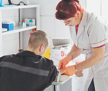 Суды могут, а не обязаны оставлять больных на свободе