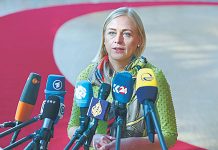 Украинские дроны долетели до Усть-Луги через Прибалтику