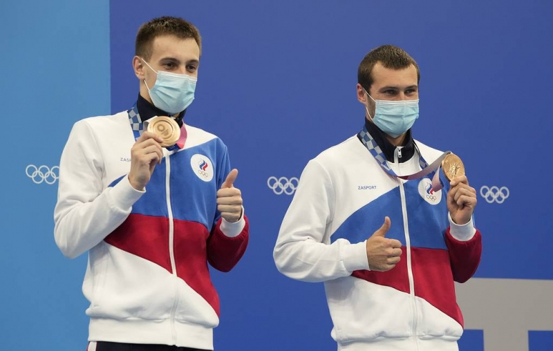 Бондарь и Минибаев выиграли бронзу Олимпиады в синхронных прыжках в воду с вышки