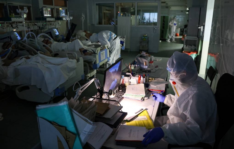 Центр им. Гамалеи ожидает подъема заболеваемости ковидом в России в конце января