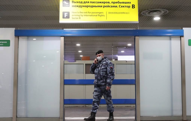 Источник: Россия останавливает вывозные международные рейсы с 4 апреля

