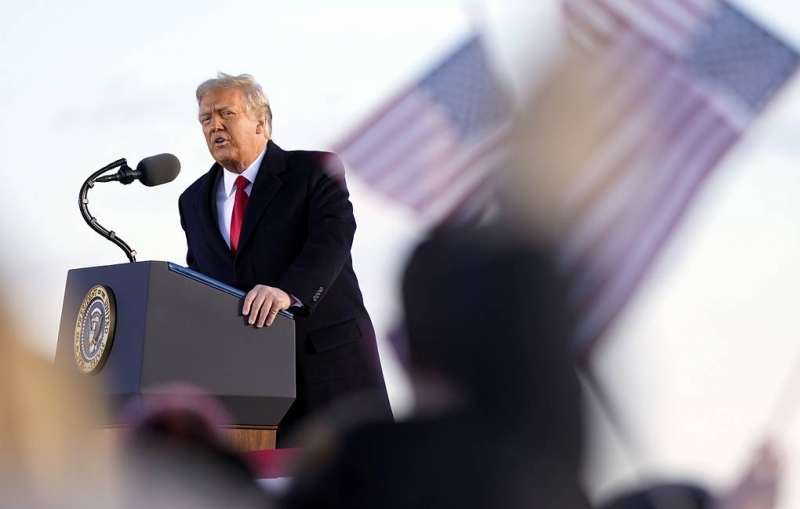 Лидер республиканцев в Сенате предложил отложить процесс импичмента Трампа до 13 февраля