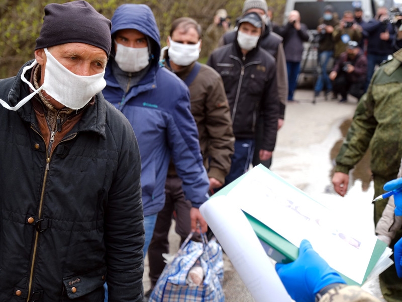 Между Киевом, ДНР и ЛНР состоялся пасхальный обмен пленными в формате "20 на 14"