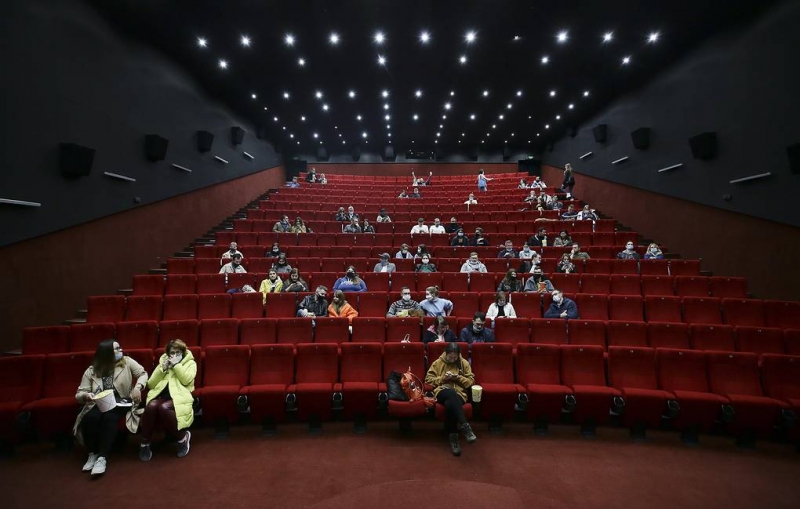 "Ъ": Минкультуры предложило закрепить основания для удаления зрителей из кино

