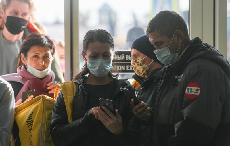 Минпромторг опроверг рассылку регионам рекомендаций по работе ретейла в нерабочие дни

