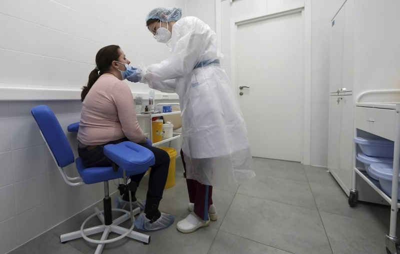 Переболевшим и привитым от ковида россиянам не придется сдавать ПЦР-тест при въезде в РФ