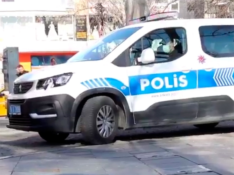 Под предлогом борьбы с коронавирусом государства пытаются задавить оппозицию и ужесточить цензуру