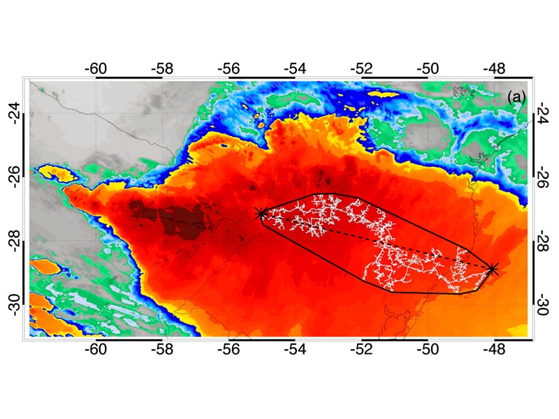 Подтверждены две рекордные "мегавспышки" молний в Бразилии и Аргентине. В Индии от молний за последние 36 часов погибли 137 человек