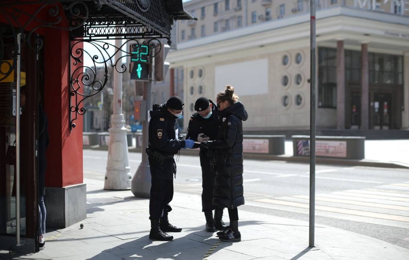Полиция Москвы опровергла сообщения о требуемом числе протоколов за нарушение самоизоляции

