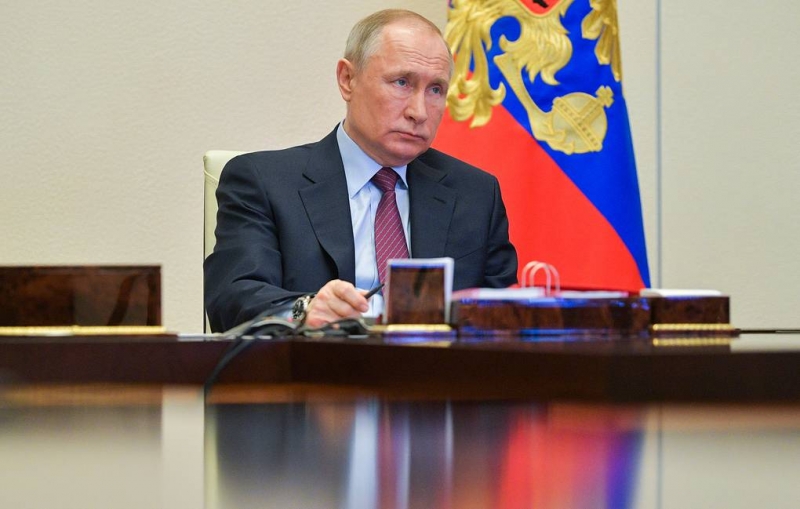 Путин обсудил с принцем Саудовской Аравии снижение объемов добычи нефти