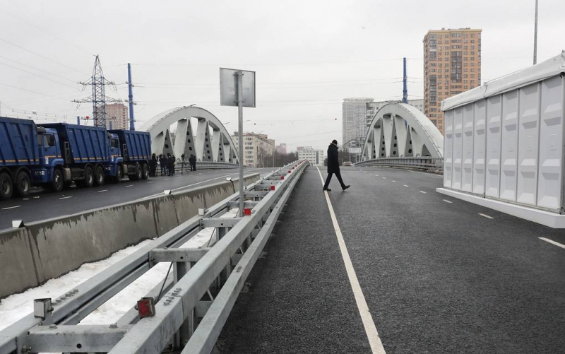 Путин принял участие в открытии транспортной развязки в Химках

