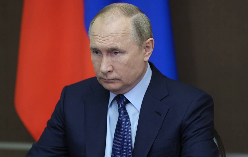 Путин заявил, что каждое слово Конституции РФ имеет огромное значение

