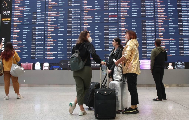 Россия обсуждает вариант полного открытия международного авиасообщения с 11 августа