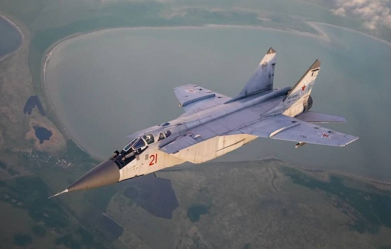 Российский истребитель сопроводил самолет-разведчик ВВС Норвегии над Баренцевым морем

