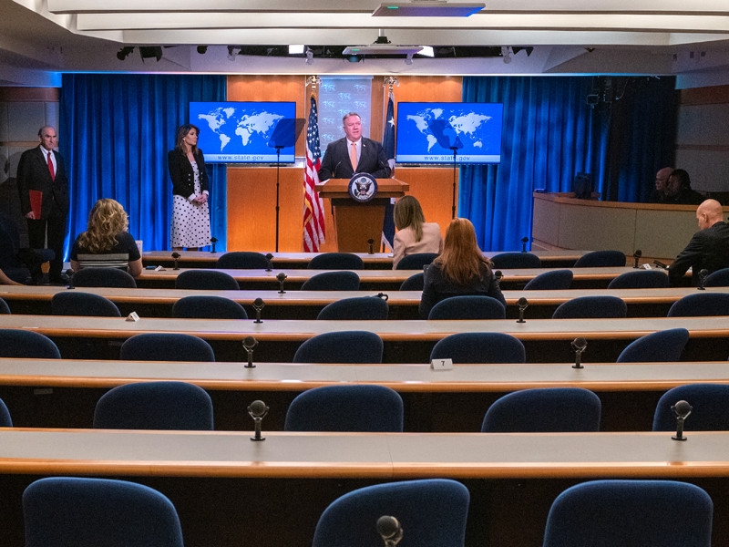 США предложили Венесуэле создать правительство без Мадуро и Гуайдо