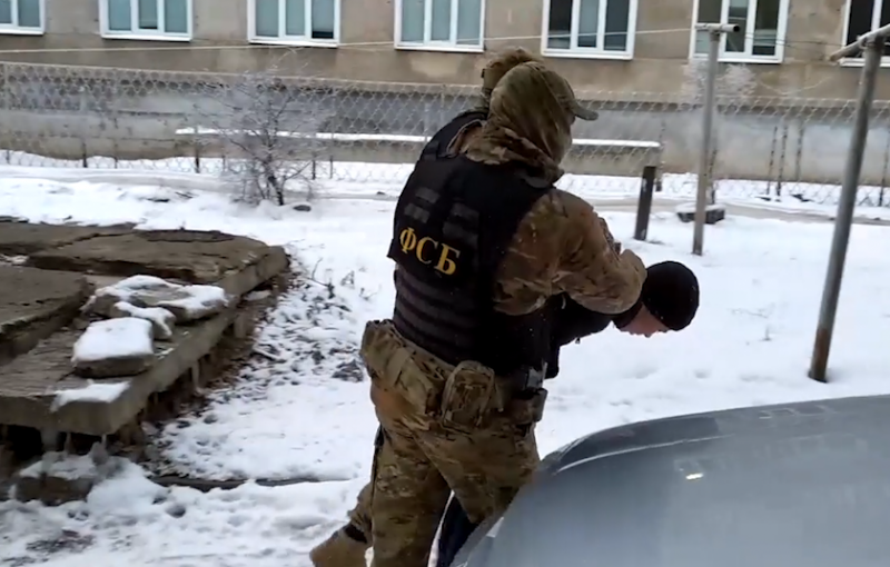 Суд в Тамбове арестовал 17-летнего подростка, готовившего теракт

