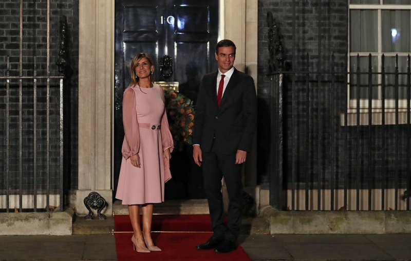 Супруга премьера Испании заразилась коронавирусом