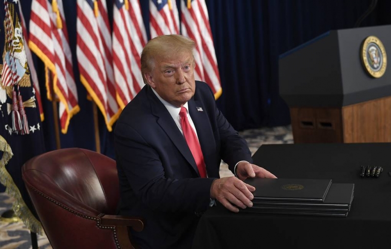 Трамп объявил о приостановке сбора налога на зарплату в обход Конгресса