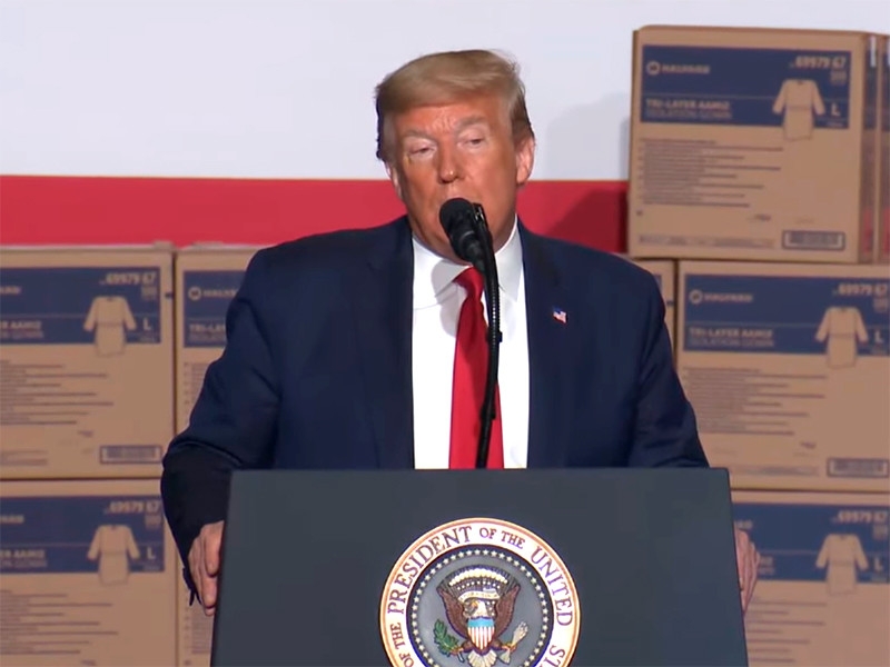 Трамп сообщил, что потерял из-за коронавируса двух близких друзей