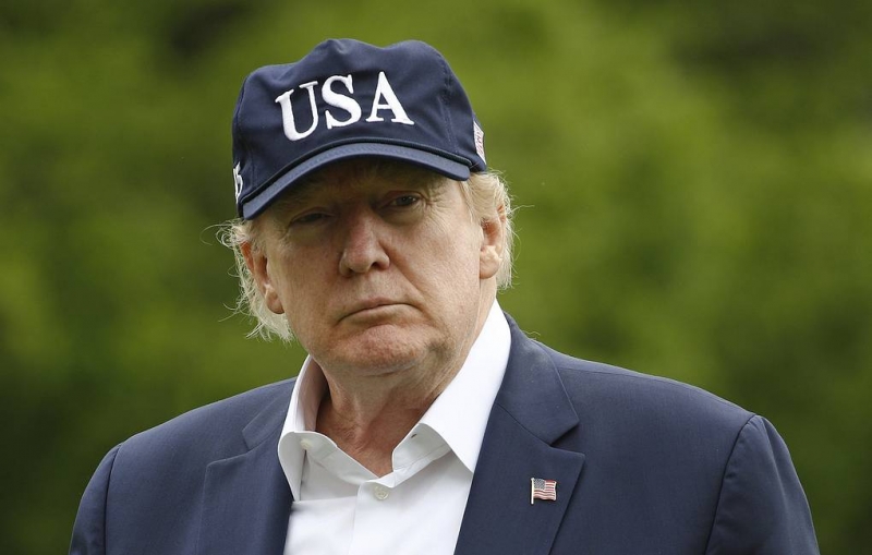 Трамп заявил, что разведка не предупреждала его об угрозе коронавируса до конца января