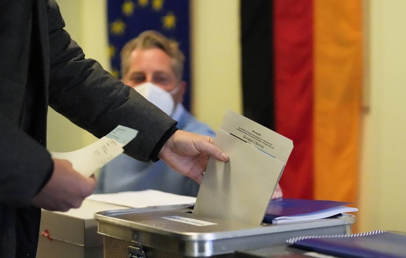 В Германии открылись избирательные участки на выборах в Бундестаг