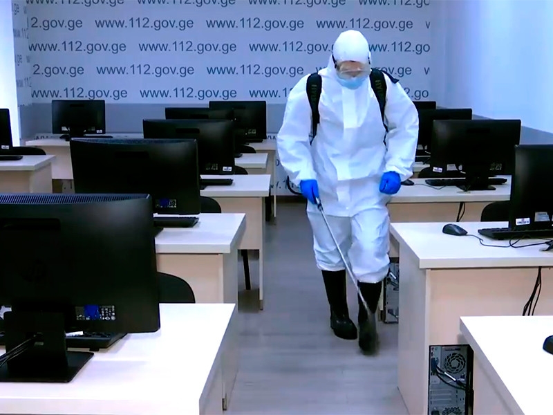 В Грузии на месяц объявлено чрезвычайное положение