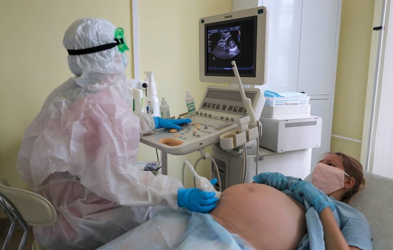 В Минздраве сообщили об отсутствии доказательств вертикальной передачи COVID-19 ребенку

