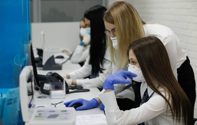 "Ведомости": банки просят у Роскомнадзора доступ к реестру запрещенных сайтов