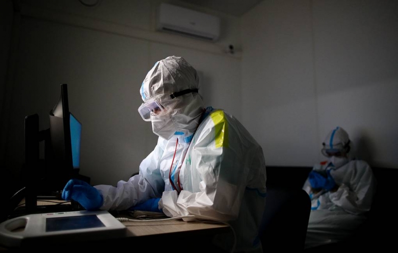 Власти Москвы назвали новый штамм коронавируса причиной вспышки заболеваемости