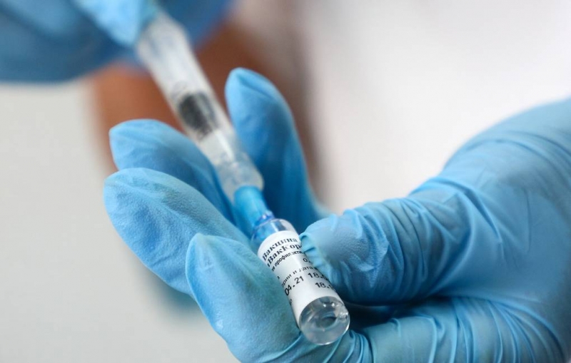 Врачи 11 больниц РФ предложили противникам вакцинации лично посетить ковидные отделения