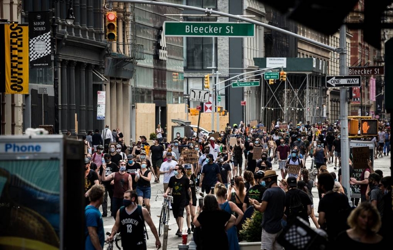 WSJ: ФБР усмотрело признаки терроризма в нападении на полицейского в Нью-Йорке

